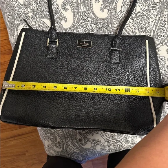 kate spade Black Pebbled Leather Shoulder Bag with Cream Trim - Picture 6 of 7